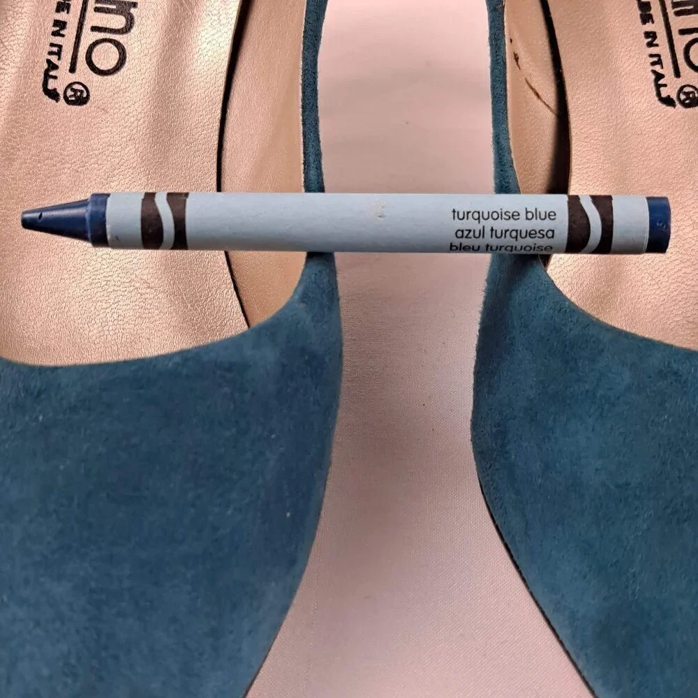 Bandolino Size 7.5M Turquoise Suede Heels Pointed Toe Made In Italy